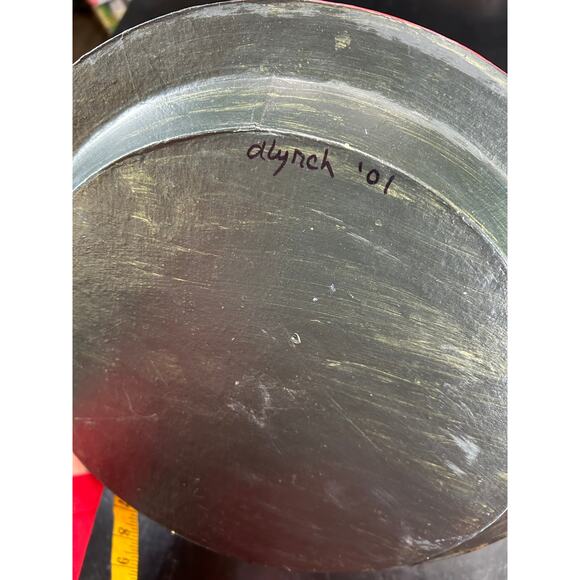 Vintage Circular Paper Mache- Painted Retro Santa- Red Yellow Black- Some wear - Picture 6 of 6